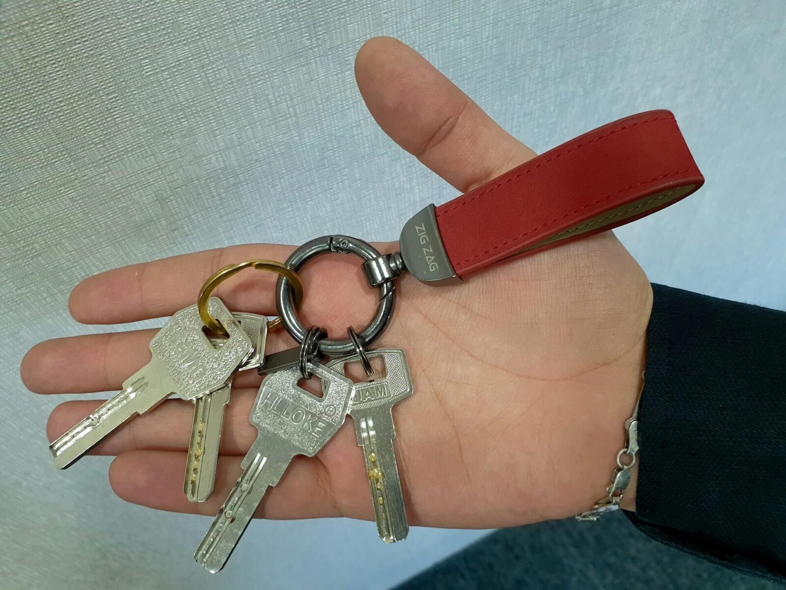 Lakásvásárlás után kötelező az új lakcímkártya – miért fontos ez a gazdaság szempontjából?