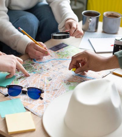 Az autó melletti érvek és a repülés előnyei sokszor kiegyenlítik egymást.